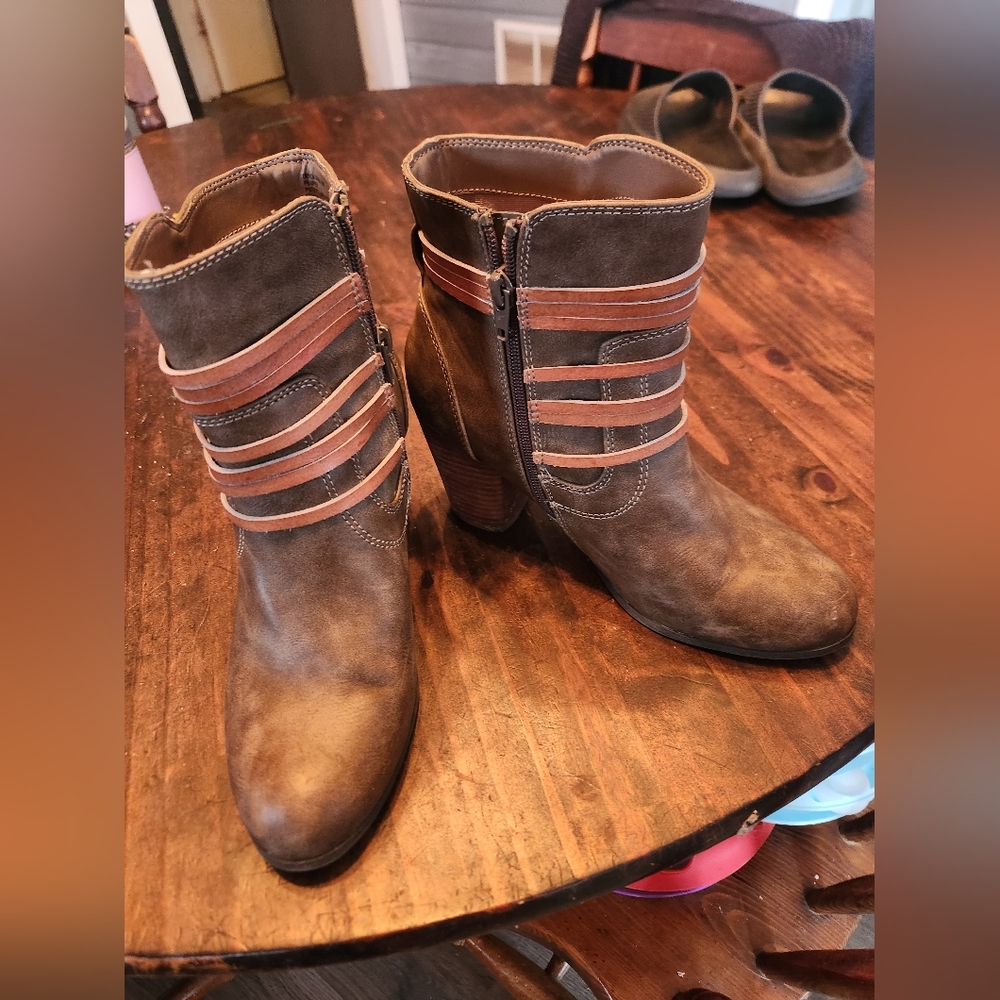 Madden Girl Devon Brown Leather Ankle Boots